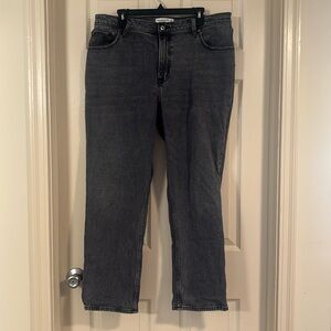 Abercrombie & Fitch Black 90’s Straight Ultra High Rise Jeans Size 33s